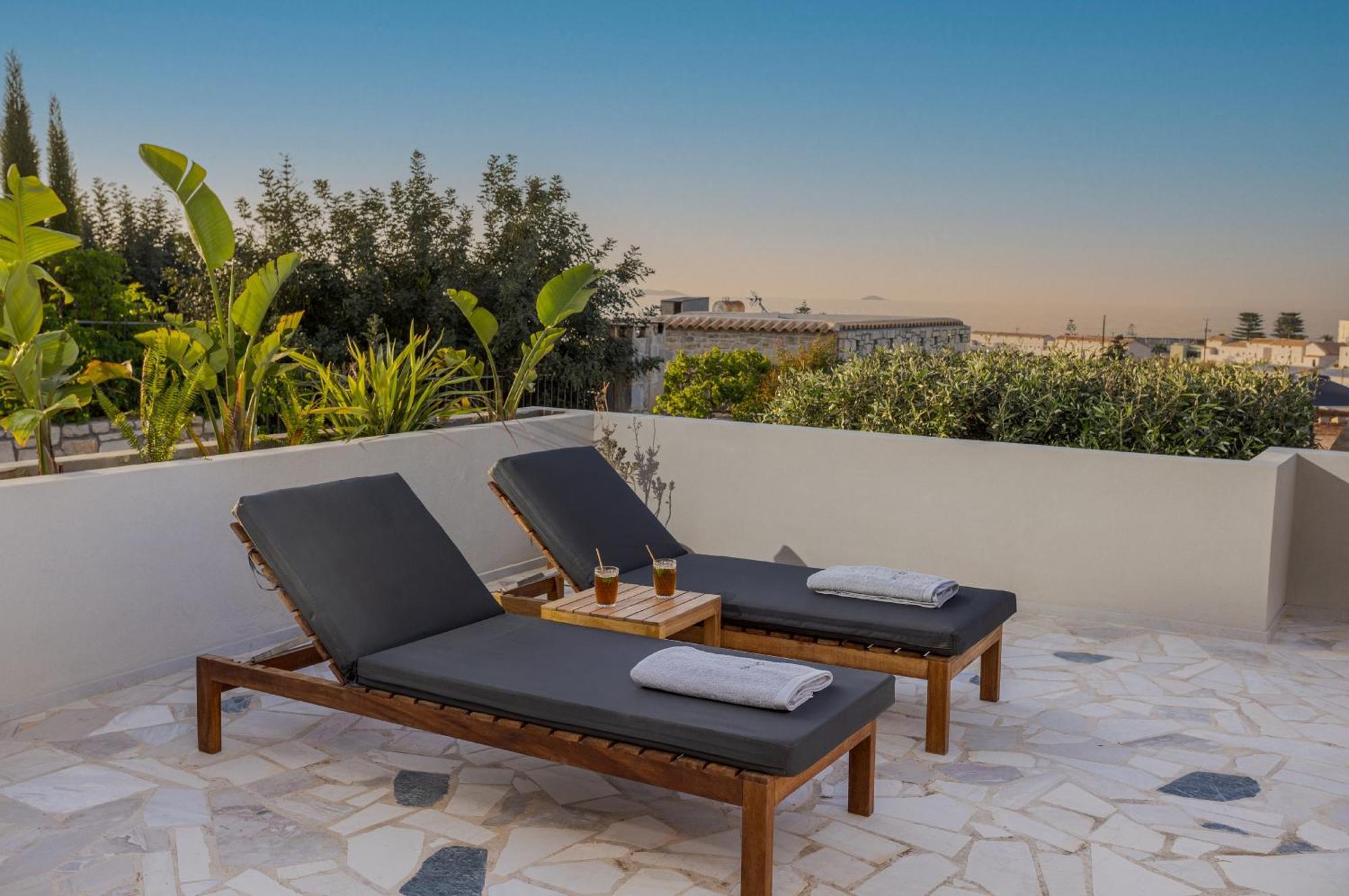 Basilico Suites Adults Only By Estia Гуве Экстерьер фото